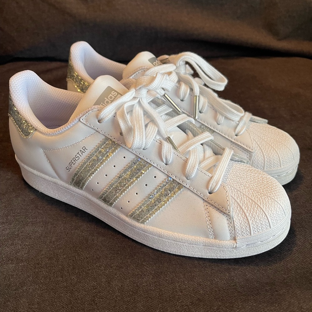 BNIB Rare Adidas Superstar Silver Glitter womens sz 7.5